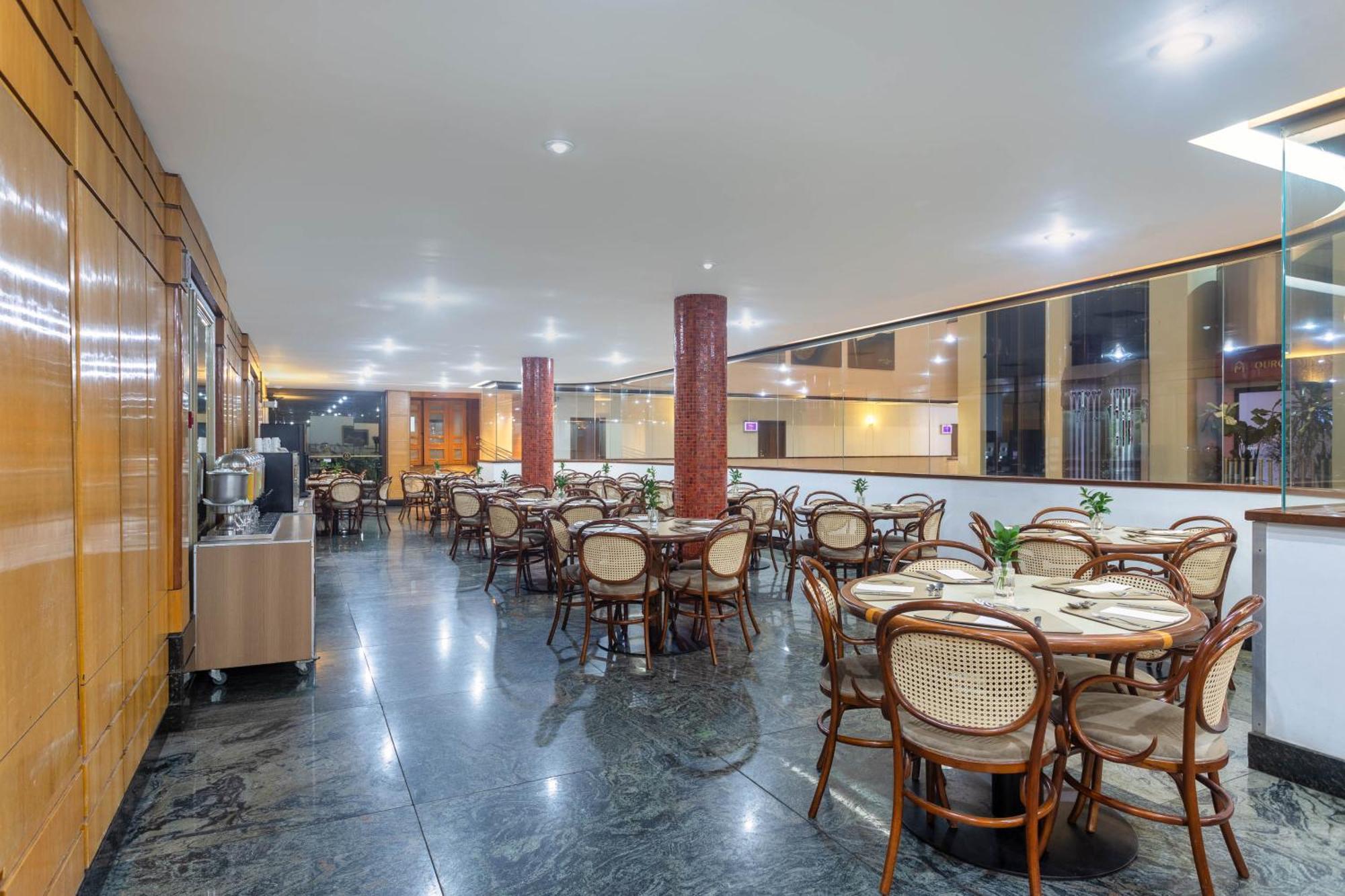 Ouro Minas Hotel Belo Horizonte, Dolce By Wyndham Exterior foto The restaurant